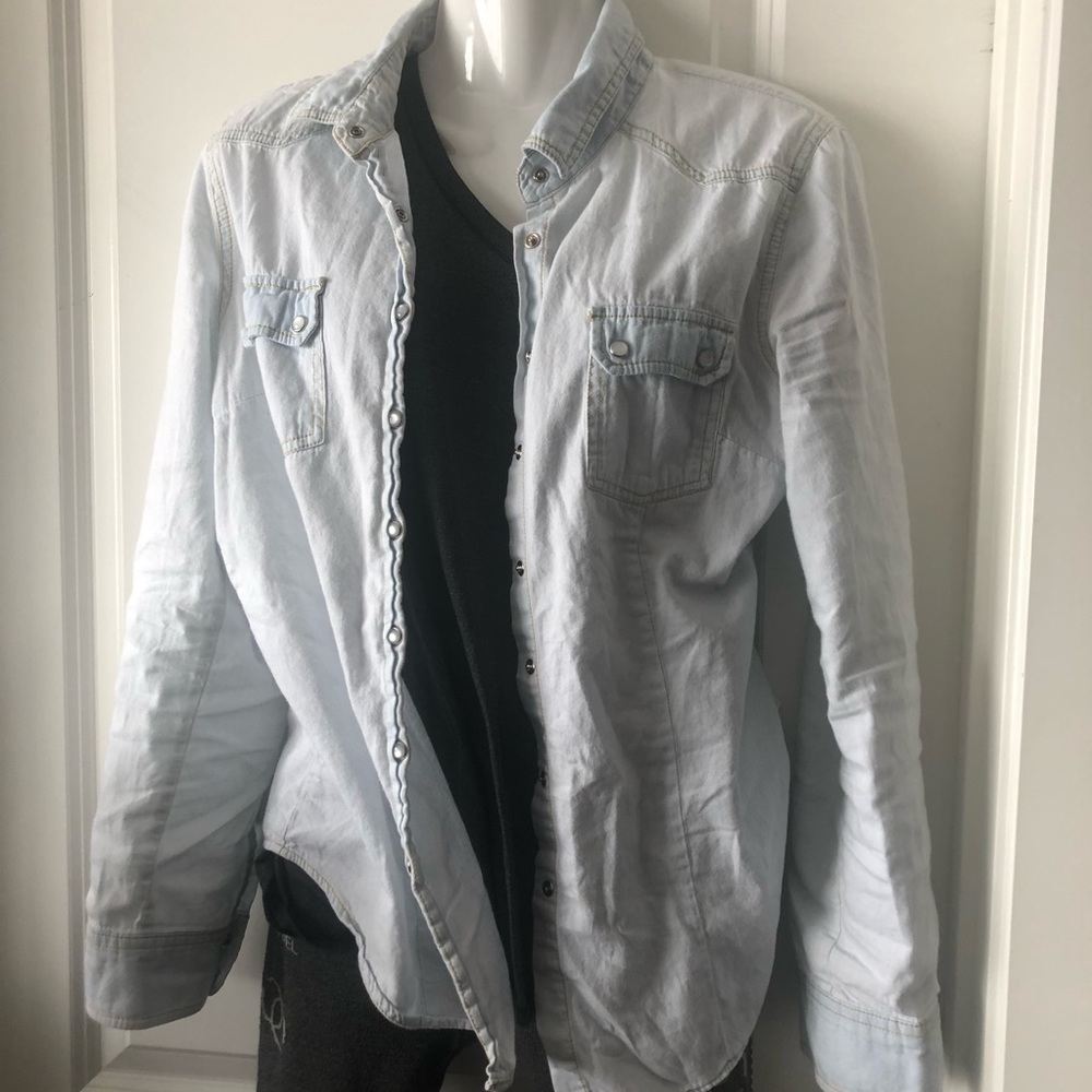 Denim/chambray Snapup Shirt size S-M